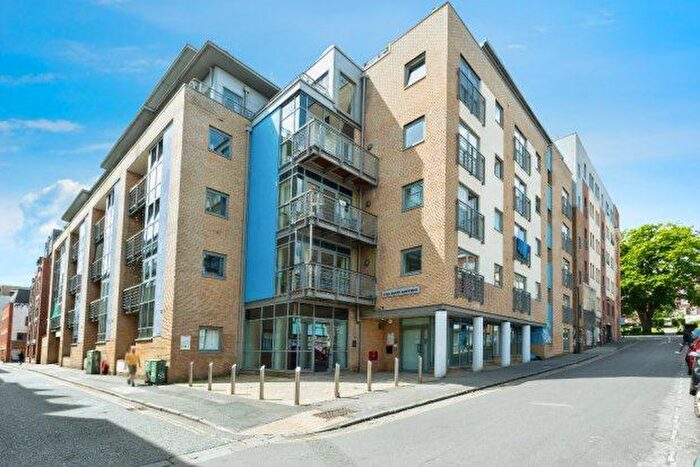 1 Bedroom Flat To Rent In King Square Avenue, Bristol, BS2