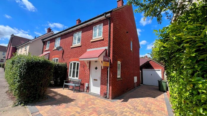 3 Bedroom Semi-Detached House To Rent In Imperial Way, Ashford, TN23