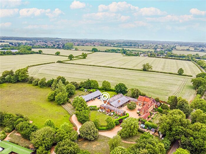 4 Bedroom Semi-Detached House For Sale In Ferrers Hill Farm, Pipers Lane, Markyate, AL3