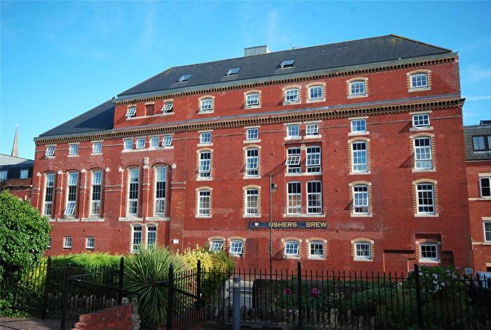 2 Bedroom Apartment For Sale In Ushers Court, Trowbridge, BA14