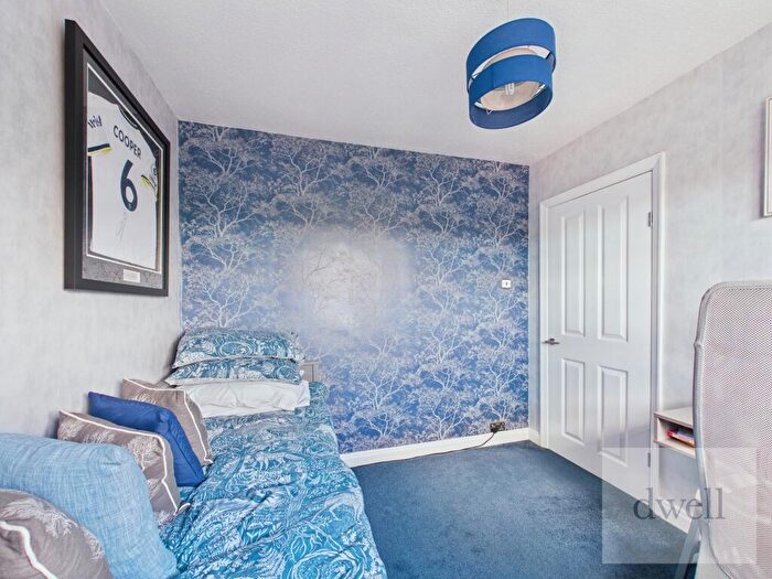 2 Bedroom Semi-Detached House For Sale In Hill Court Drive, Bramley, Leeds, LS13