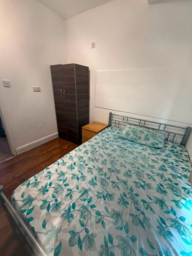 6 Bedroom Terraced House To Rent In Cumberland Road, London, Greater London, E13