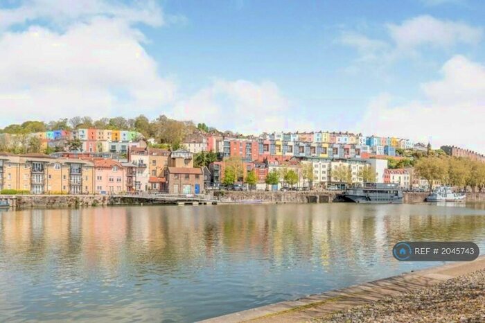 1 Bedroom Flat To Rent In Cumberland Close, Bristol, BS1