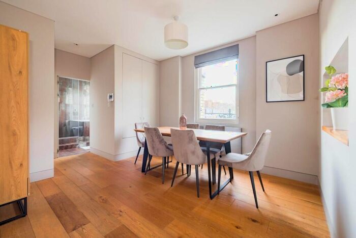 2 Bedroom Apartment To Rent In Elm Park Gardens, SW10