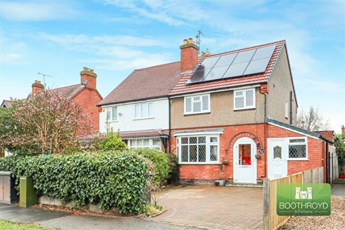 3 Bedroom Semi-Detached House For Sale In Randall Road, Kenilworth, CV8