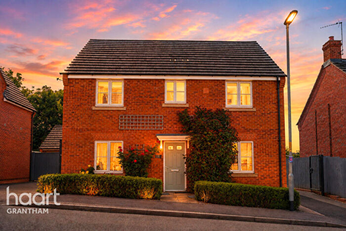 4 Bedroom Detached House For Sale In Kedleston Road, Grantham, NG31