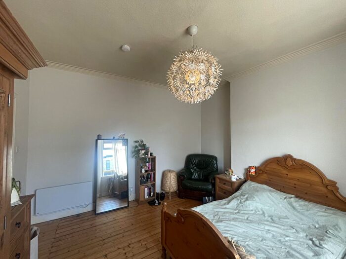 2 Bedroom Flat To Rent In Pipeland Road, St. Andrews, KY16