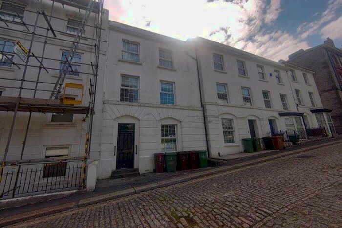 2 Bedroom Flat To Rent In Hoe Street, Plymouth, PL1
