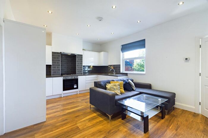 2 Bedroom Flat To Rent In Newington Road, Northampton, NN2