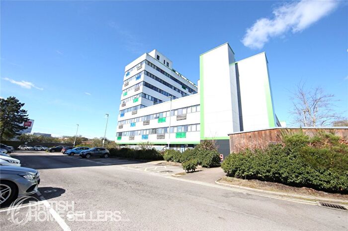 2 Bedroom Flat For Sale In Kings Road, Stevenage, Hertfordshire, SG1