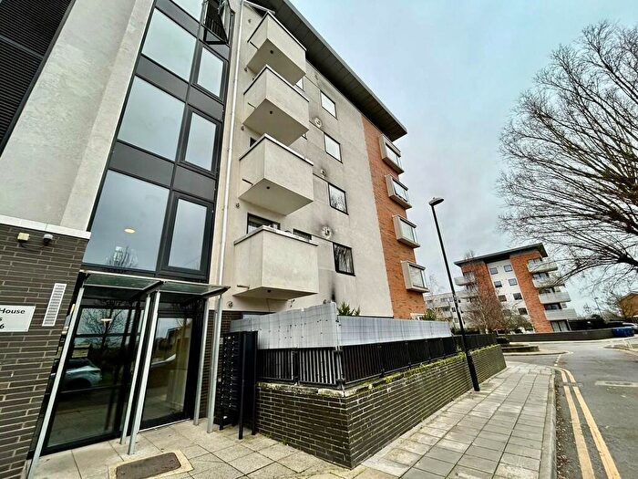 1 Bedroom Apartment To Rent In Apple Grove, Harrow, HA2