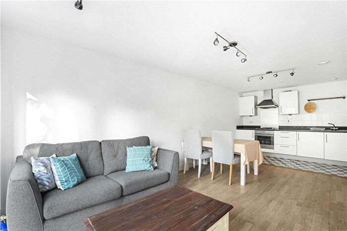 2 Bedroom Apartment To Rent In Spa Road, London, SE16