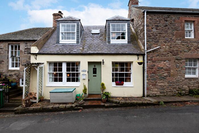 2 Bedroom Cottage For Sale In Kirk Wynd, Abernethy, Perth, PH2
