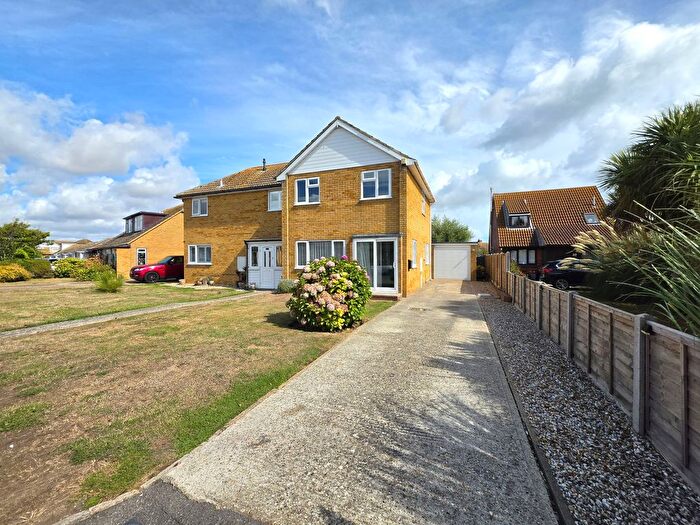 3 Bedroom Semi-Detached House For Sale In Seabourne Way, Dymchurch, TN29