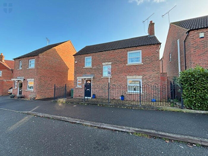 3 Bedroom Detached House For Sale In Cavendish Way, Aylesbury, Buckinghamshire, HP19