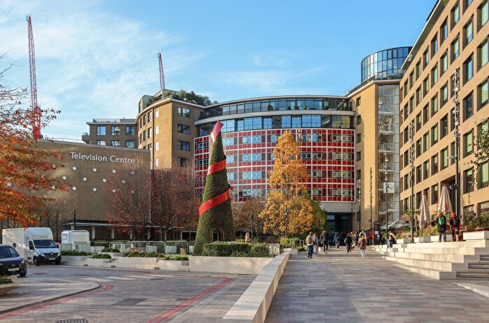 2 Bedroom Flat To Rent In Television Centre, London, W12