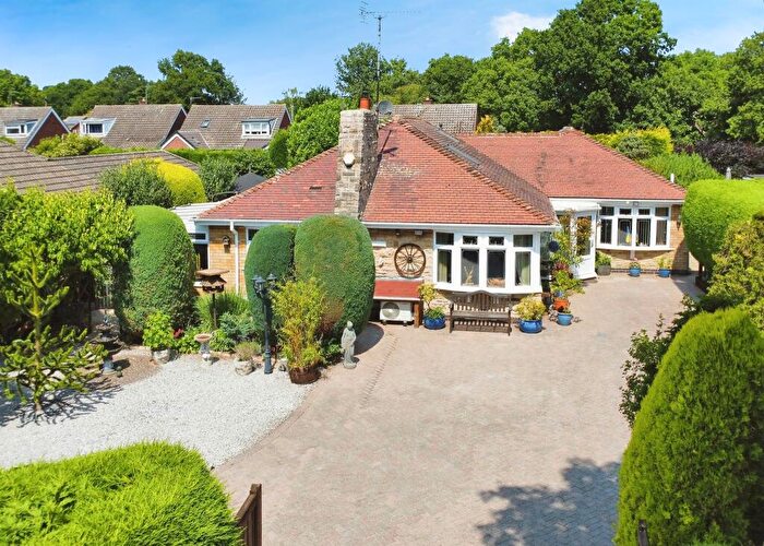 5 Bedroom Detached Bungalow For Sale In Willingham Road, Lea, Gainsborough, DN21