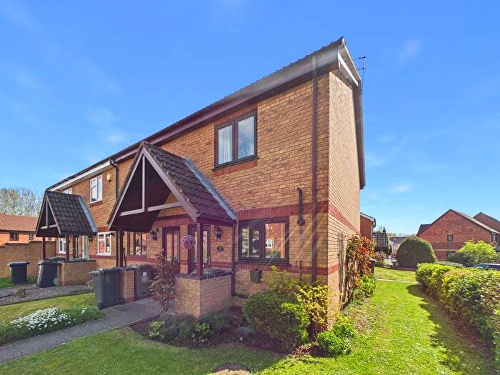 2 Bedroom End Terrace House For Sale In Haines Avenue, Worcester, Worcestershire, WR4