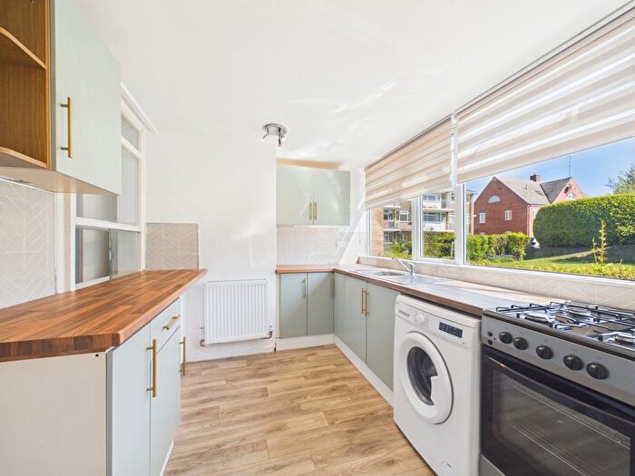 3 Bedroom Flat To Rent In Pamington Fields, Ashchurch, GL20