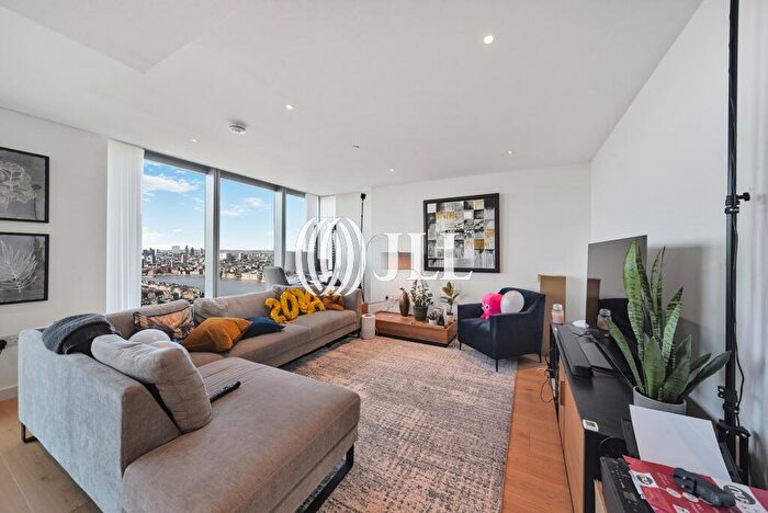 2 Bedroom Flat To Rent In Landmark Pinnacle, Marsh Wall, E14