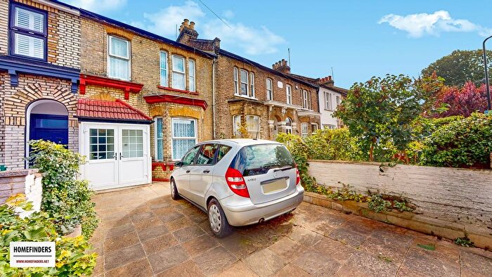 4 Bedroom Terraced House For Sale In Hainault Road, Leytonstone, E11