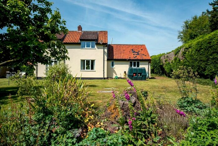 4 Bedroom Detached House For Sale In Bressingham, IP22