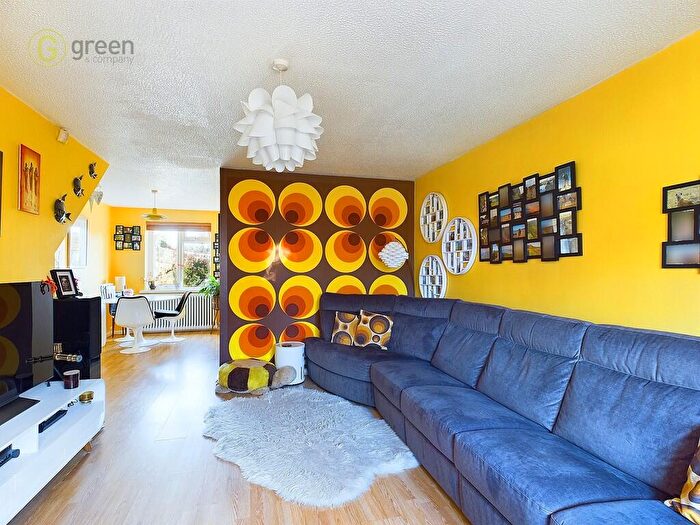 3 Bedroom End Of Terrace House For Sale In Kirkwood Avenue, Erdington, B23
