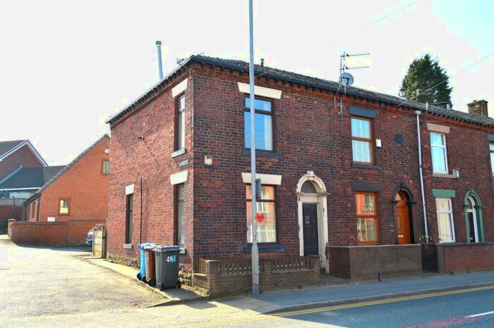 2 Bedroom End Of Terrace House To Rent In Shaw Road, Royton, Oldham, OL2