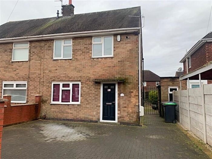 2 Bedroom Semi-Detached House For Sale In Thorn Grove, Hucknall, Nottingham, NG15