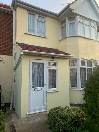 1 Bedroom Flat To Rent In College Hill Road, Harrow Weald, Harrow, HA3