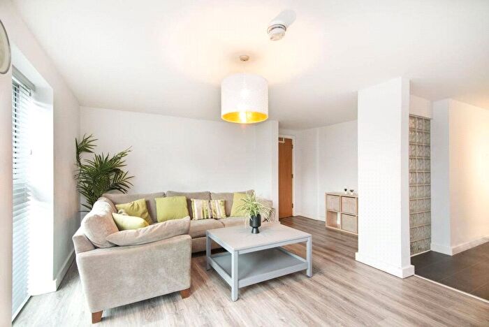4 Bedroom Flat To Rent In Laurence Pountney Lane, City Of London, EC4R