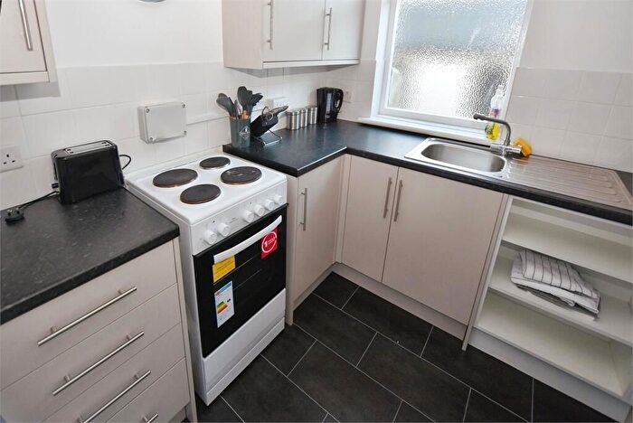 1 Bedroom Flat For Sale In Northumberland Place, Teignmouth, TQ14