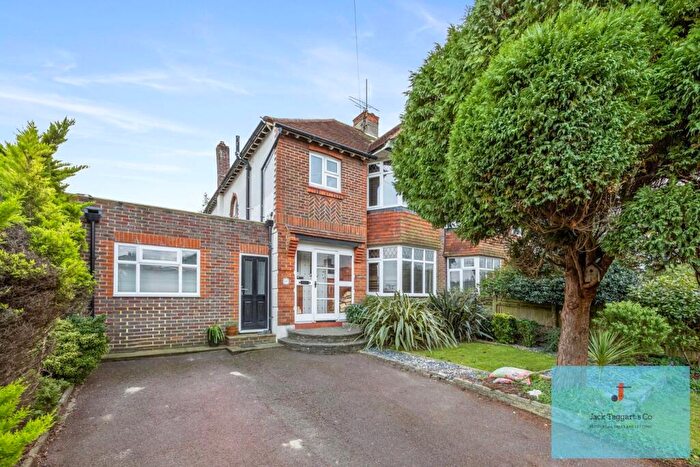 4 Bedroom Semi-Detached House For Sale In Goldstone Crescent, Hove, BN3