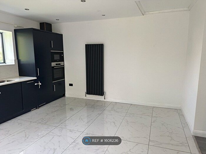 1 Bedroom Flat To Rent In London Road, Sittingbourne, ME10