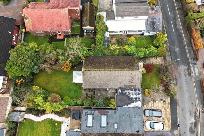 3 Bedroom Detached Bungalow For Sale In Hallmoor Close, Aughton, Ormskirk, L39