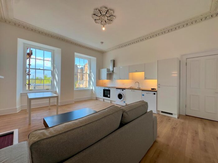 4 Bedroom Flat To Rent In Gibson Street, Glasgow, G12