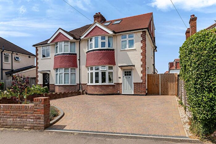 4 Bedroom Semi-Detached House For Sale In Cottonmill Lane, St. Albans, AL1