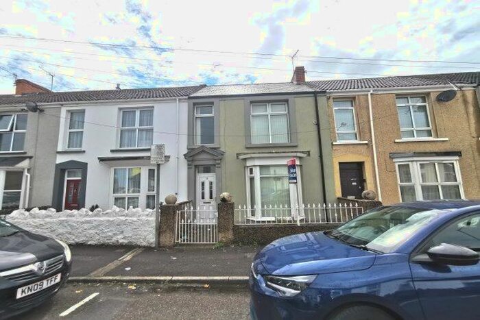 3 Bedroom Property To Rent In Bond Street, Swansea, SA1