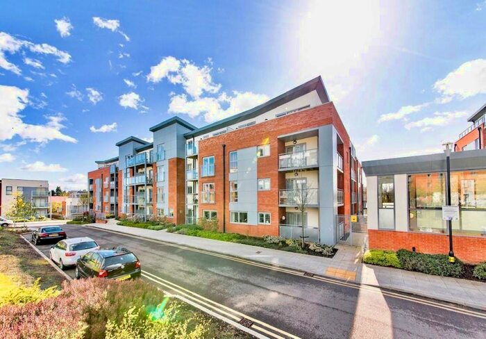 2 Bedroom Apartment To Rent In Charrington Place, St. Albans, AL1