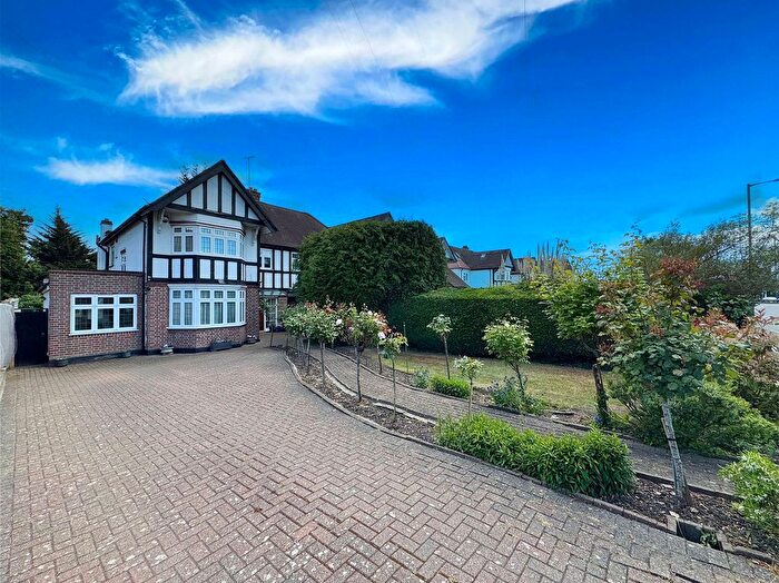 4 Bedroom Semi Detached House For Sale In Marsh Lane, London, NW7