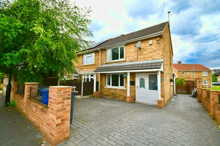 2 Bedroom Semi-Detached House To Rent In Mayfield Crescent, Rossington, Doncaster, DN11