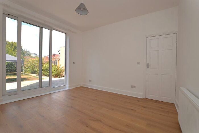 3 Bedroom Semi-Detached House To Rent In Cranbrook Road, Ilford, IG2