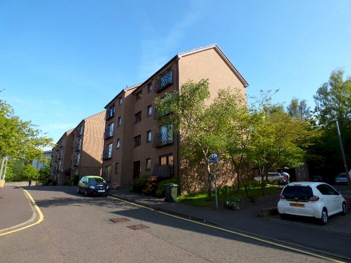 1 Bedroom Flat To Rent In East Parkside, Newington, Edinburgh, EH16