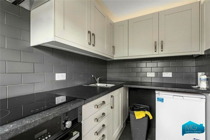 1 Bedroom Apartment To Rent In Deanery Close, East Finchley, London, N2