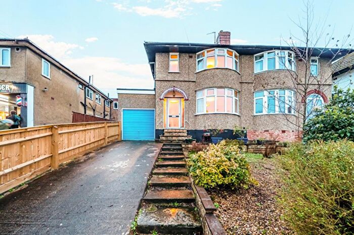 3 Bedroom Semi-Detached House For Sale In Marston Road, Marston, OX3