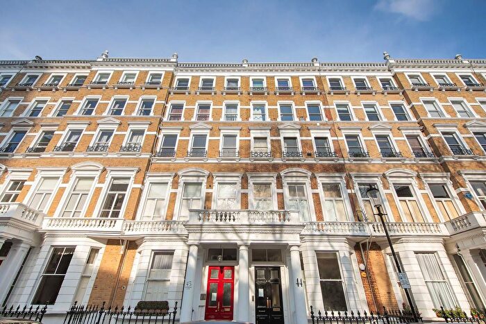 2 Bedroom Flat To Rent In Emperors Gate, South Kensington, London, SW7