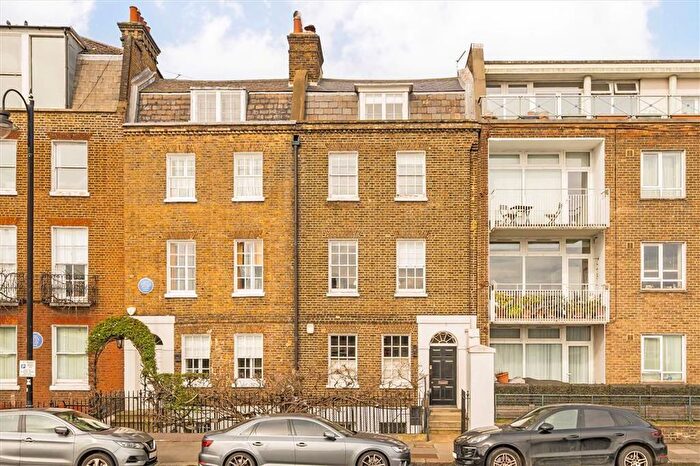 4 Bedroom Flat To Rent In Cheyne Walk, Chelsea, SW10