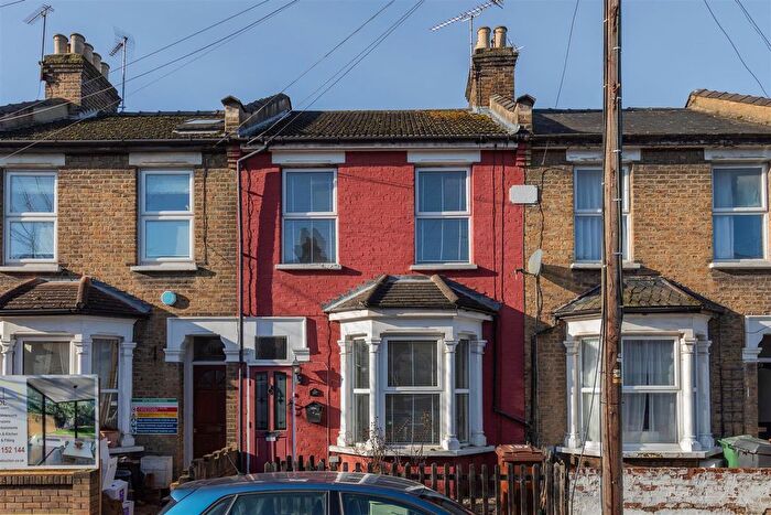 3 Bedroom Property For Sale In St. Johns Road, Walthamstow, E17
