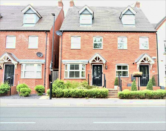 3 Bedroom Terraced House To Rent In Warwick Road Henley-in-arden, B95