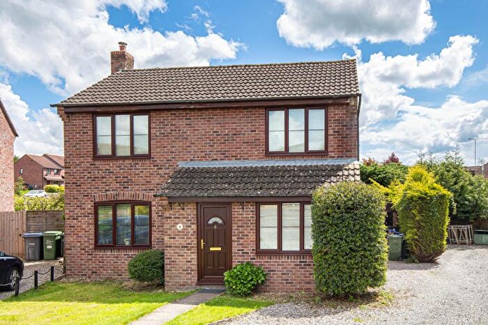 3 Bedroom Detached House For Sale In Niebull Close, Malmesbury, SN16